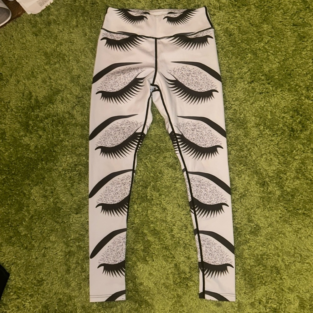 Eyelids/Eyelash Black/White Leggings